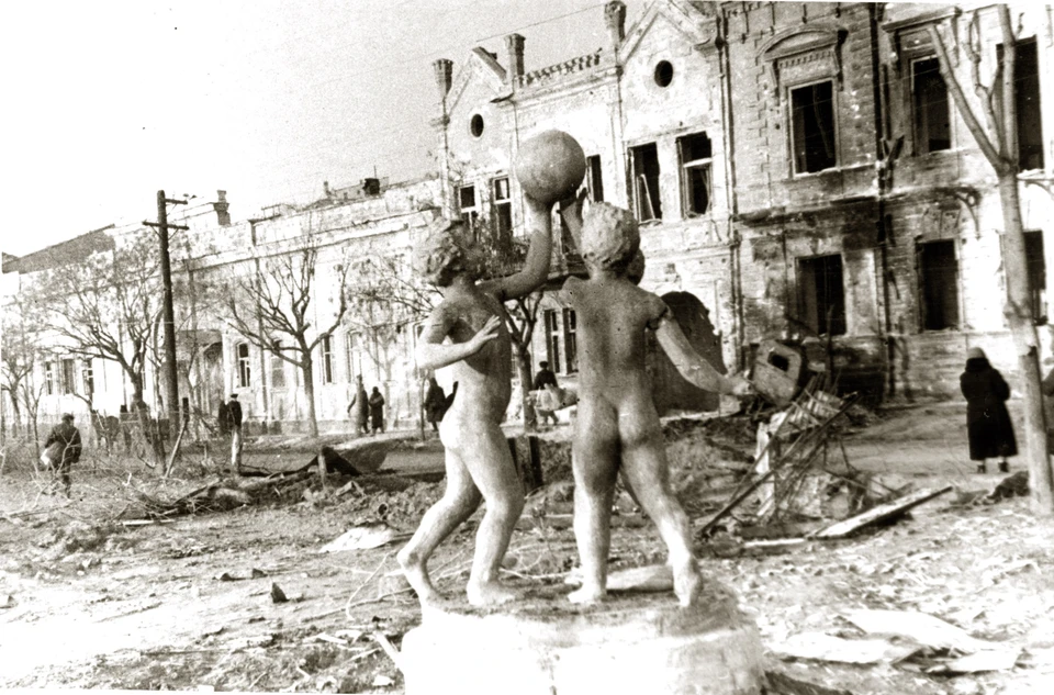 Первое освобождение Керчи пришло в самом конце 1941 года и продержалось до мая 1942-го. Фото Е.Халдей ВКИКМЗ