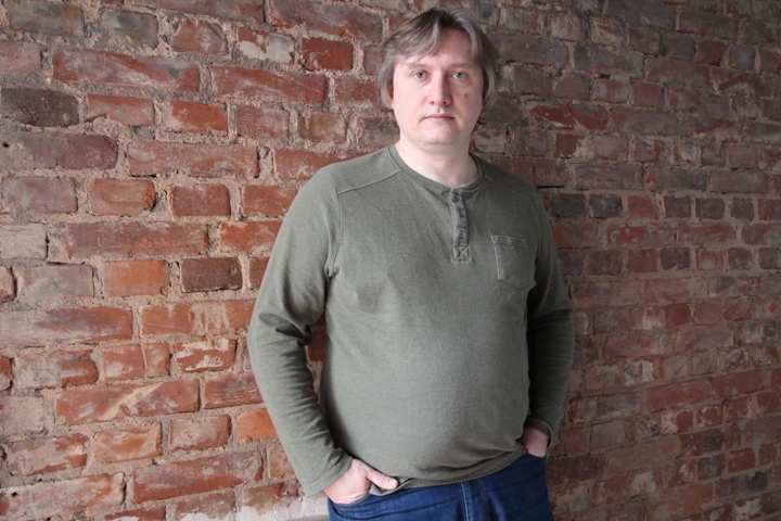Алексей Юшенков живет в Калининграде уже полгода и обратно в столицу пока не собирается.