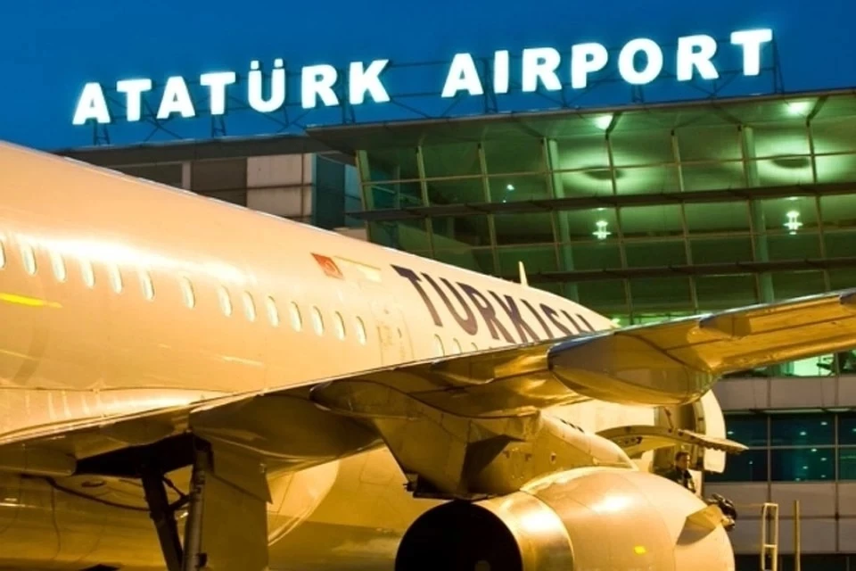 Российскую семью задержали в аэропорту Стамбула
