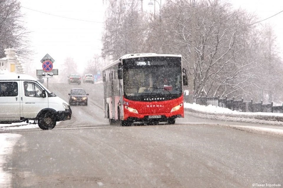 Внутрь моста установили специальные опоры, которые увеличили грузоподъемность моста до 20 тонн. Фото: администрация Перми
