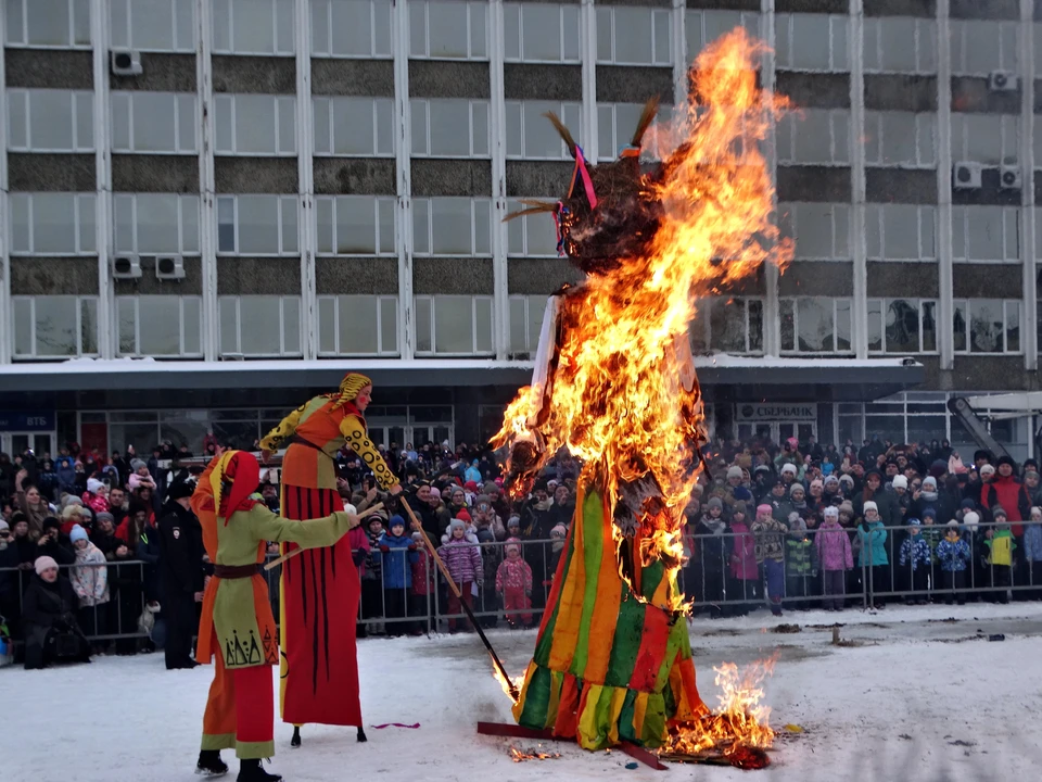 кафе масленица динамо сыктывкар. костюмированная вечеринка масленица. масленица новокузнецк заводской район. зимние массовые игры. колосвет этнокультурный центр.