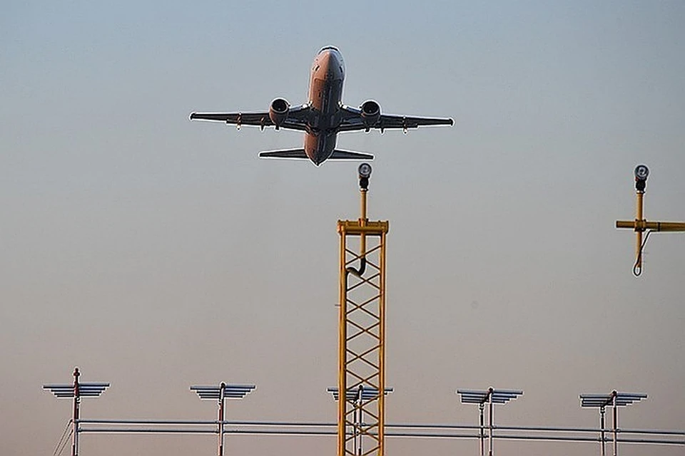 Уже четыре самолета за сегодняшний день совершили экстренную посадку в российских аэропортах