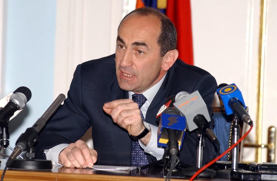 В 2018 году бывшего министра Армении Роберта Кочаряна специальная следственная служба обвинила в свержении конституционного строя
