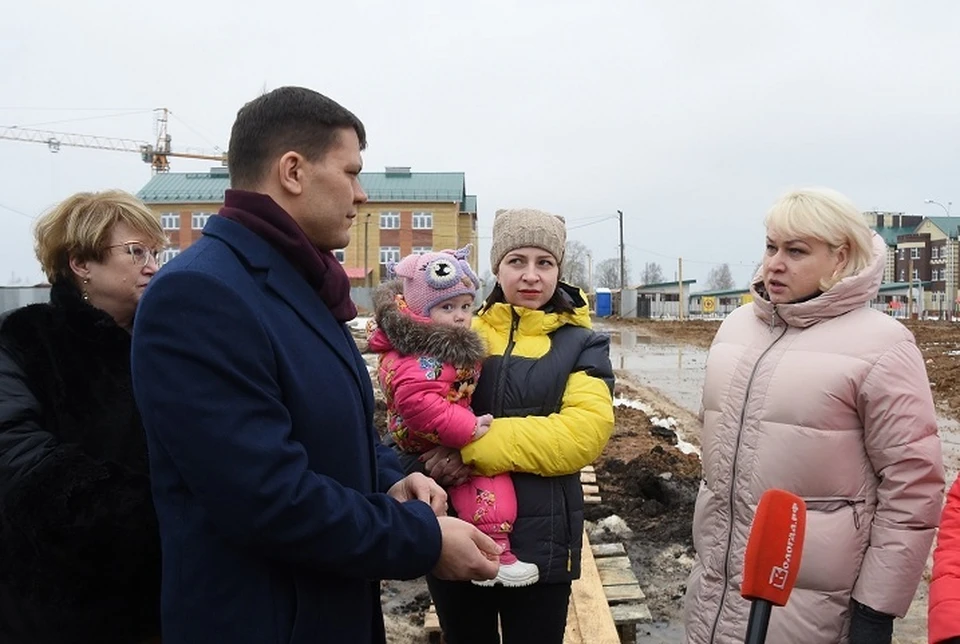 Сергей Воропанов выехал на строительстьво детского сада.