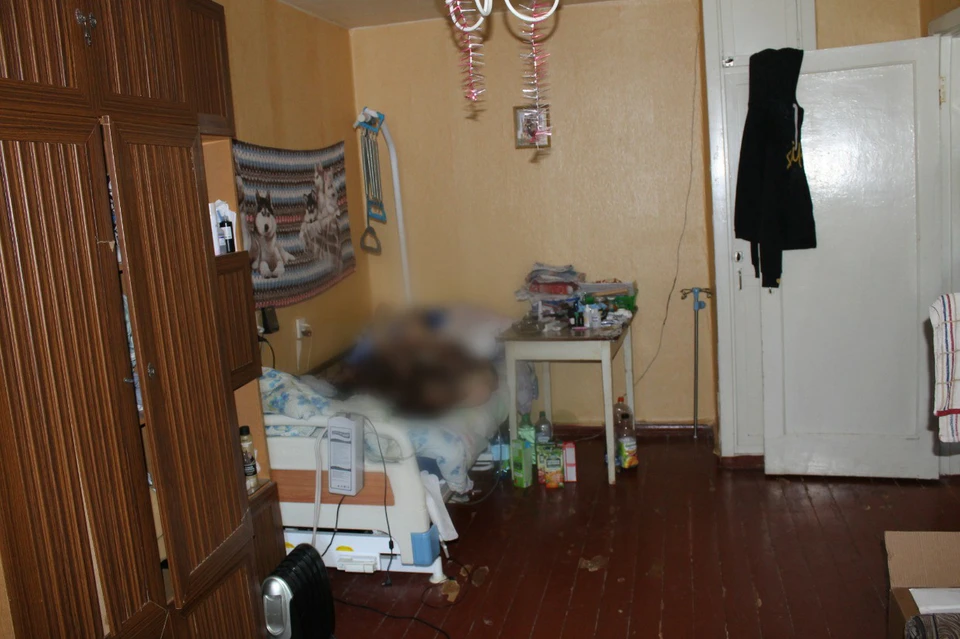 Мужчина умер у себя в квартире через 10 дней после злополучного застолья. Фото: СКР по Мурманской области