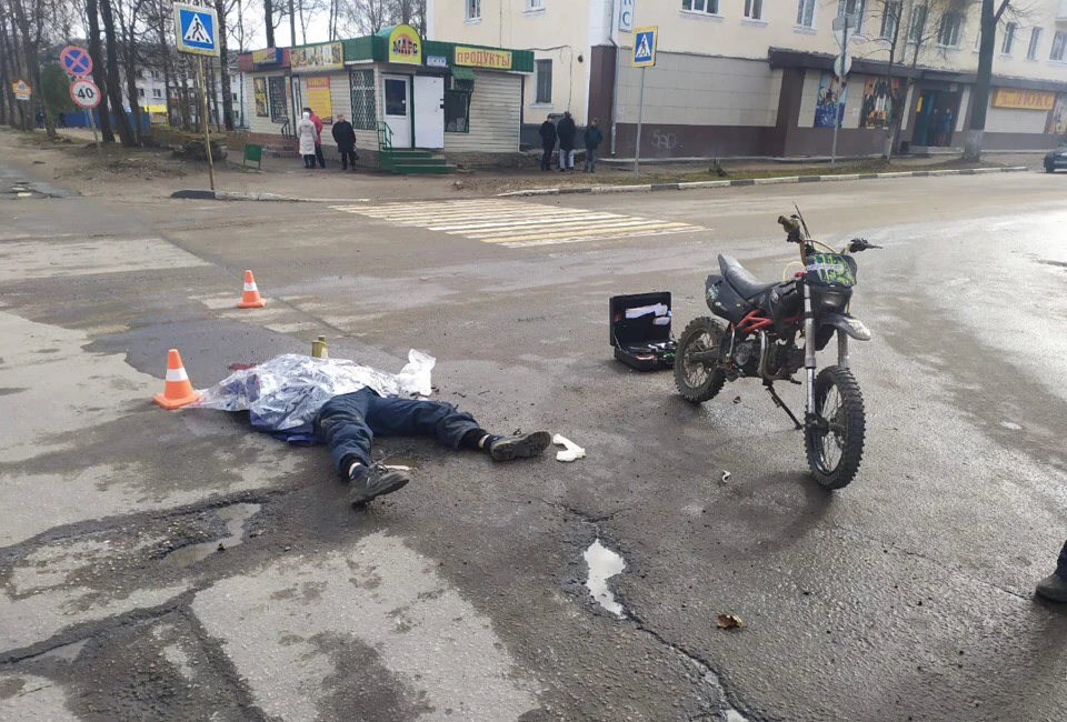 Мотоциклист скончался на месте ДТП Фото: УГИБДД России по Тверской области
