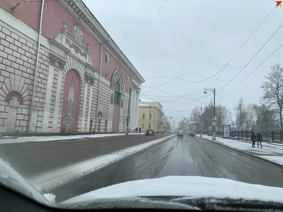 В Твери снова снег.