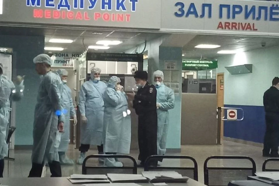 Самолет из Таиланда в Новокузнецке встречали с термометрами. ФОТО: Инстаргам Сергея Кузнецова
