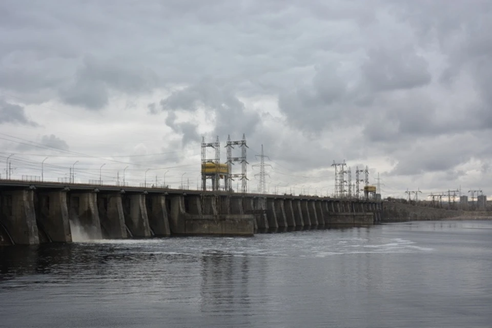 Водозатворная плотина ГЭС. Фото: Жигулевская ГЭС