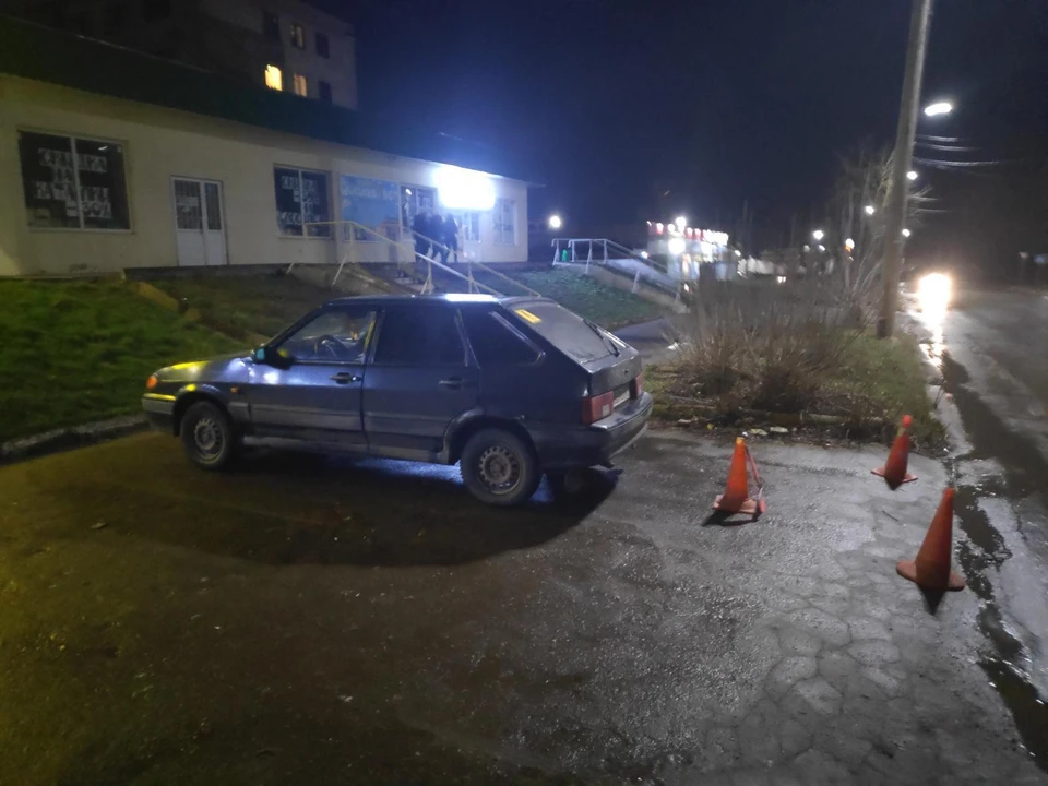 В Орле юная автоледи сдавала назад и сбила женщину-пешехода. Фото региональной Госавтоинспекции