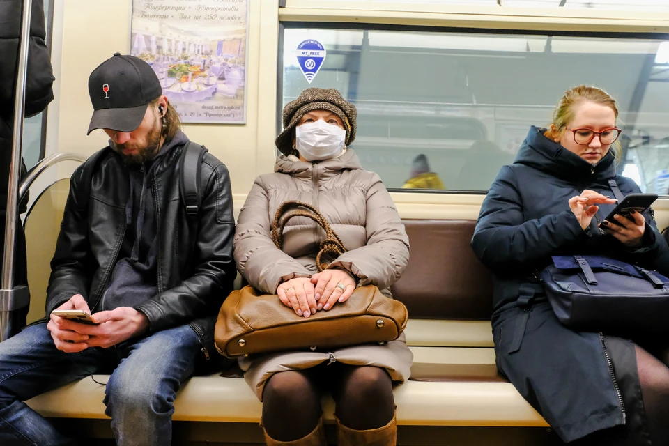 В Петербургском метро сократилось количество поездов на линиях