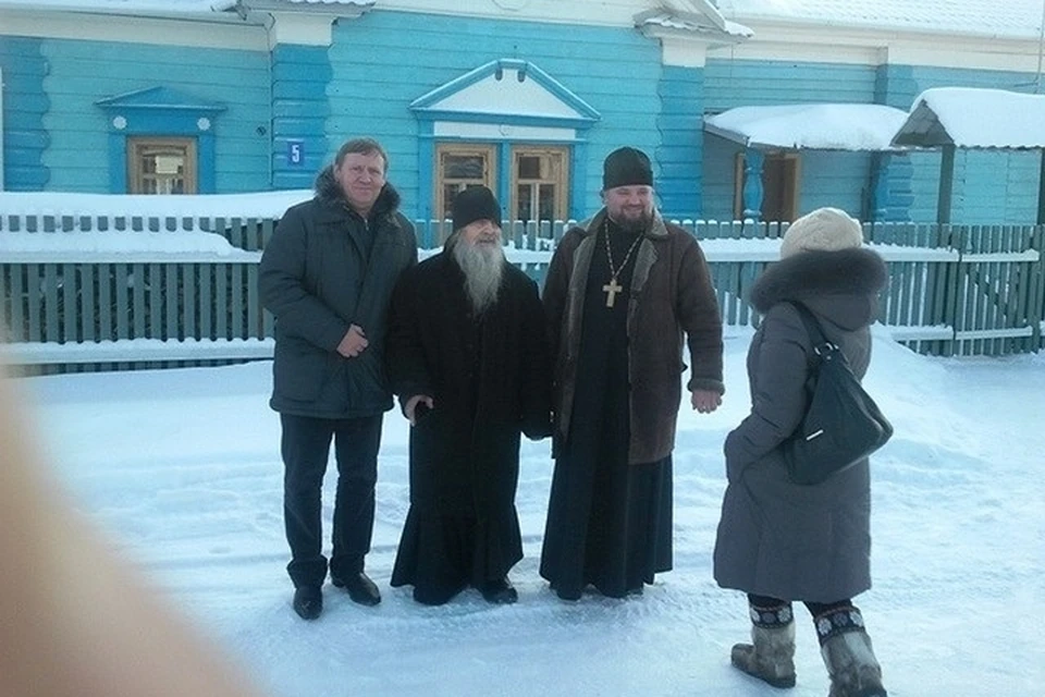 Старец Севастьян принимает гостей. Фото из архива сайта "Новости Енисейского благочиния"