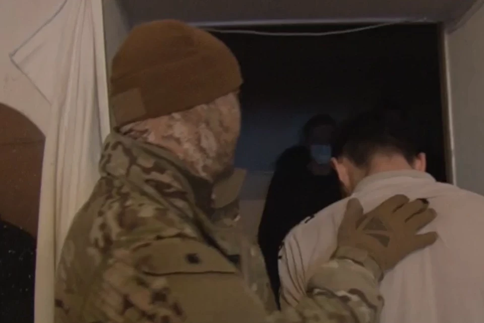 Мужчин заключили под стражу на два месяца. Фото: скриншот из видео УФСБ России по Республике Крым и городу Севастополю