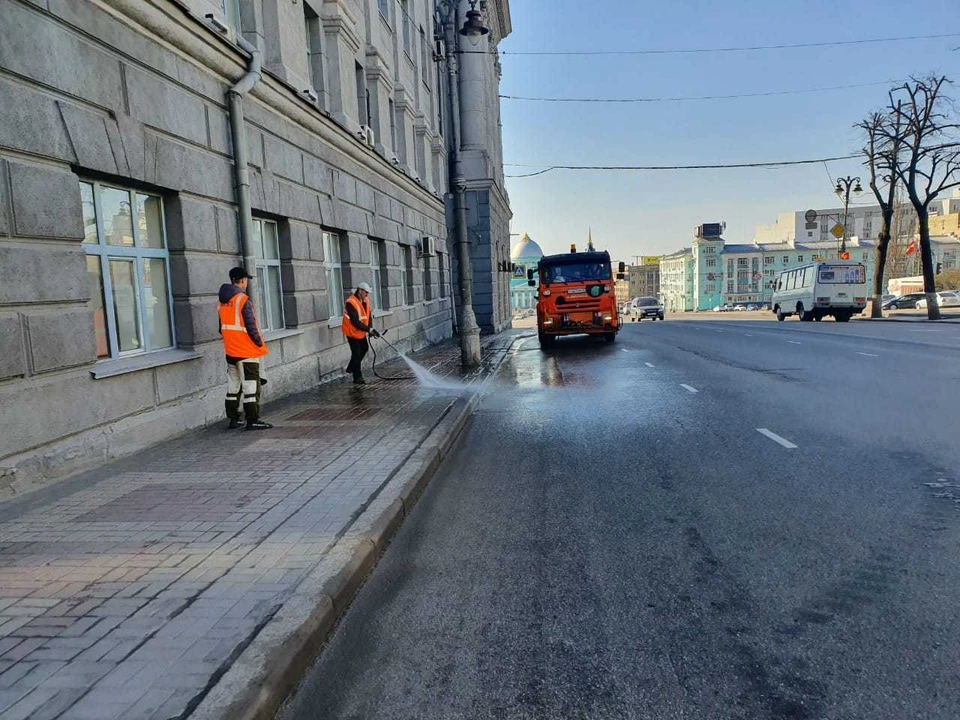В Железнодрожкном и Центральном округах к уборке улиц привлекут порядка сорока рабочих