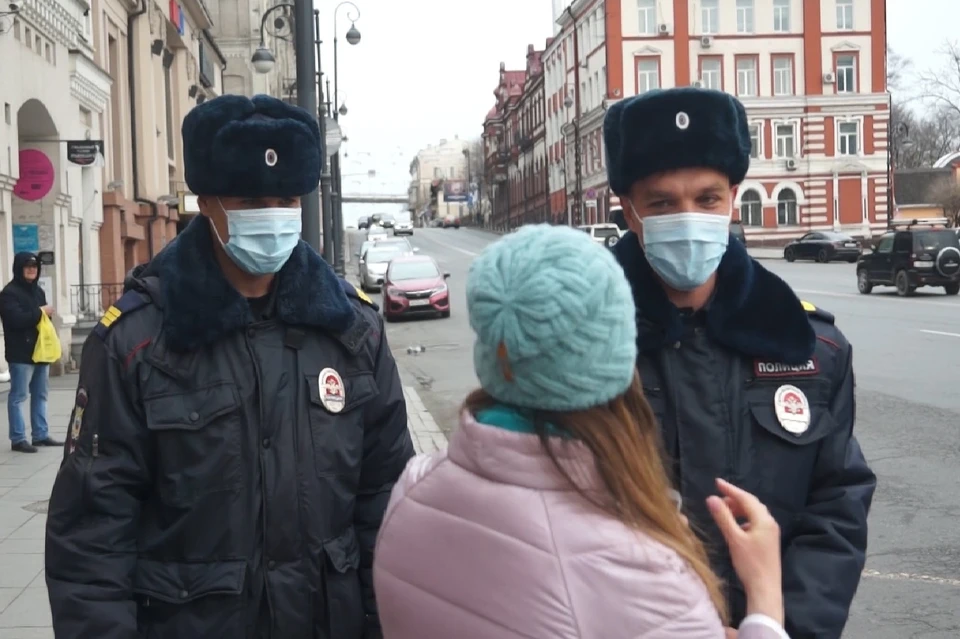 Полицейские теперь в праве подойти к вам на улице и попросить показать SMS-ку. Фото: УМВД по ПК