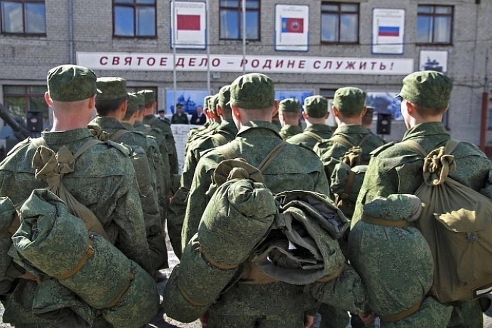 В Генштабе Вооруженных сил России заявили, что весной 2020 года выпускников школ не будут призывать в армию
