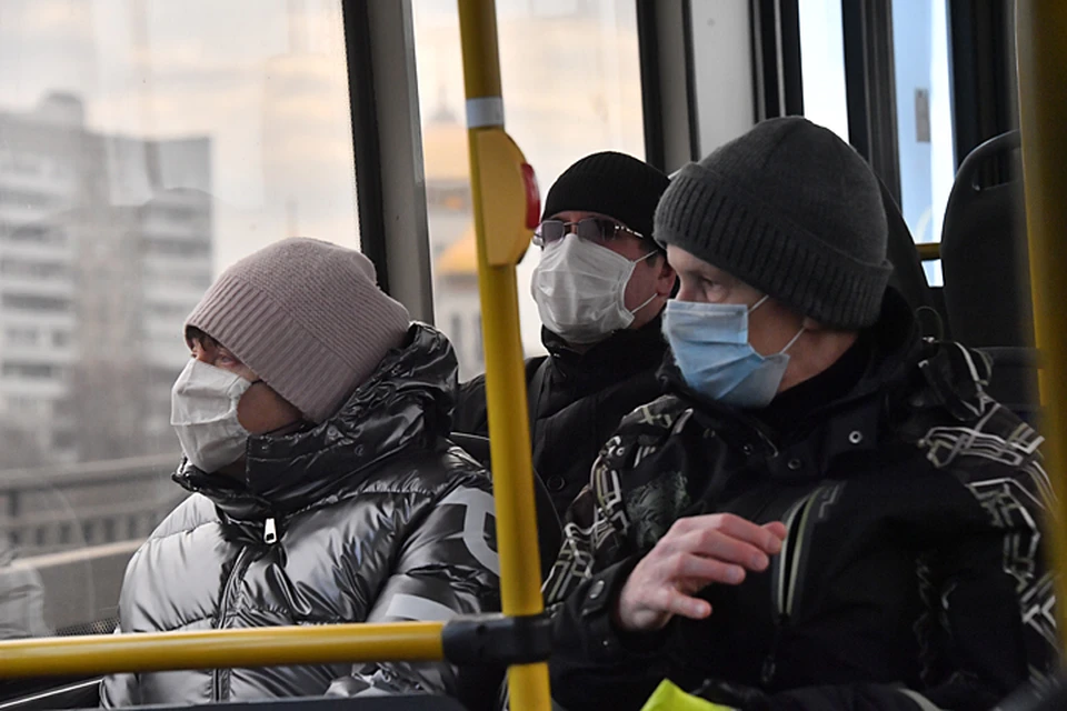 На общественном транспорте будут действовать только электронные средства платежа