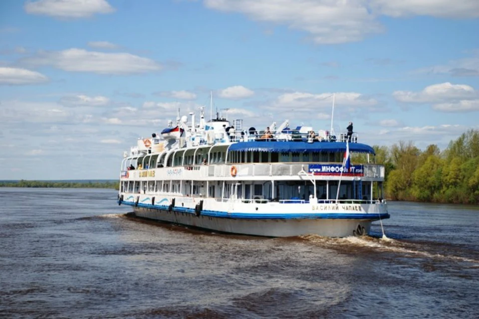 «Василий Чапаев» совершал рейсы с туристами по реке Вятке почти 10 лет. Фото: vk.com/teplohod_chapaev
