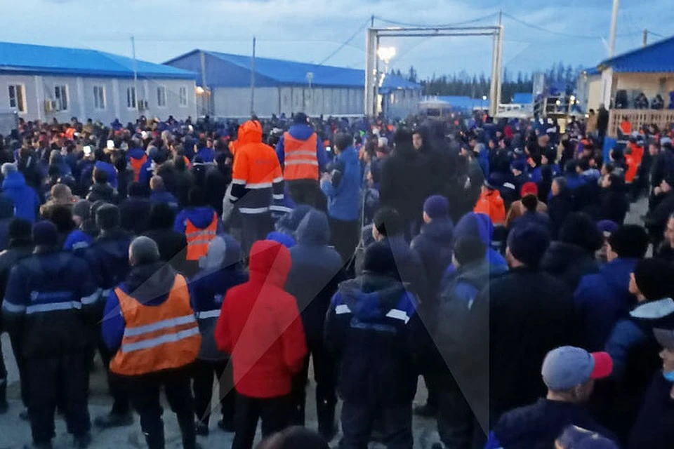 Хабиров отметил, что власти будут возвращать всех, даже зараженных.