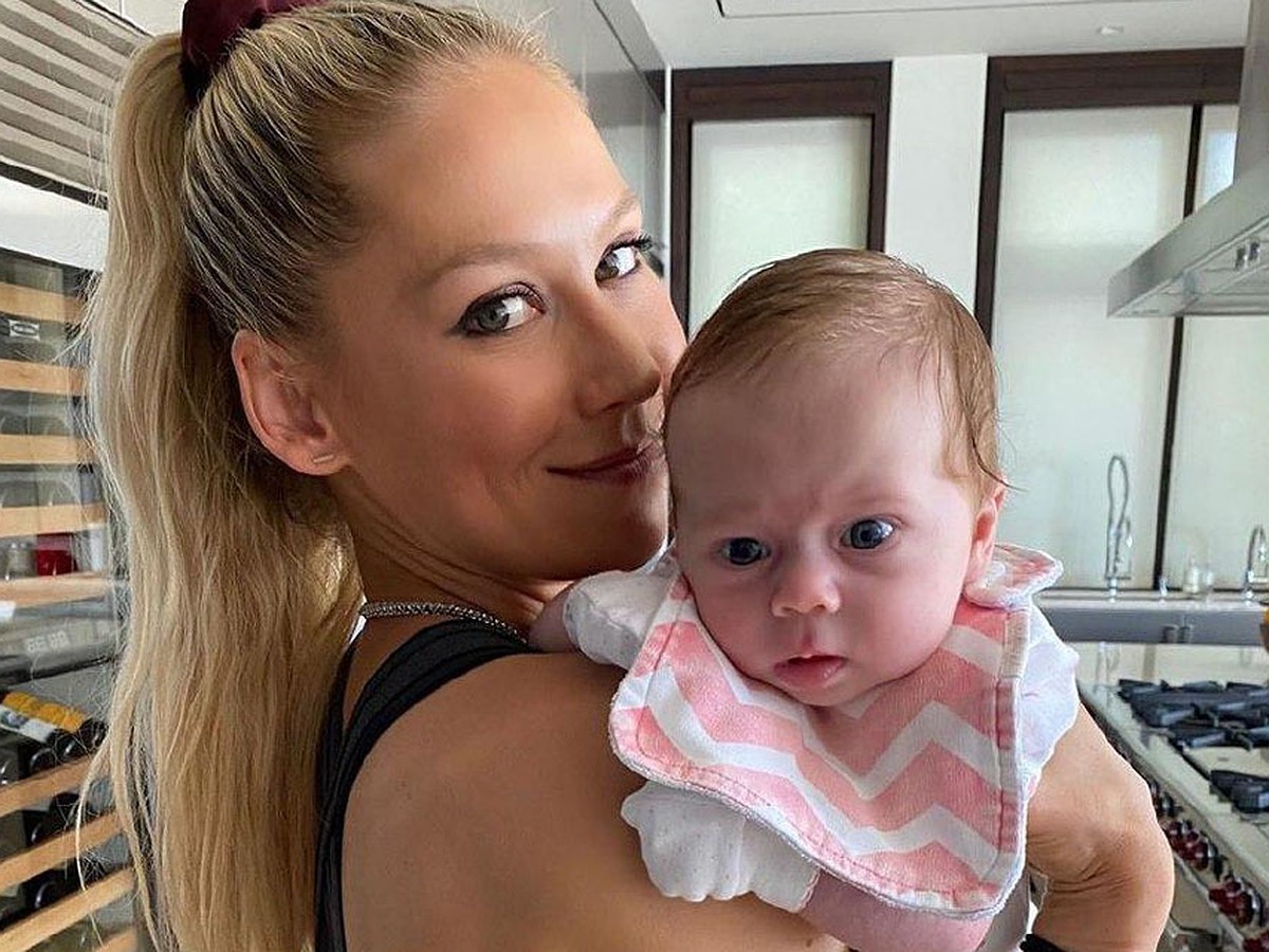 Роль музыки и танца в отношениях Анны и Энрике