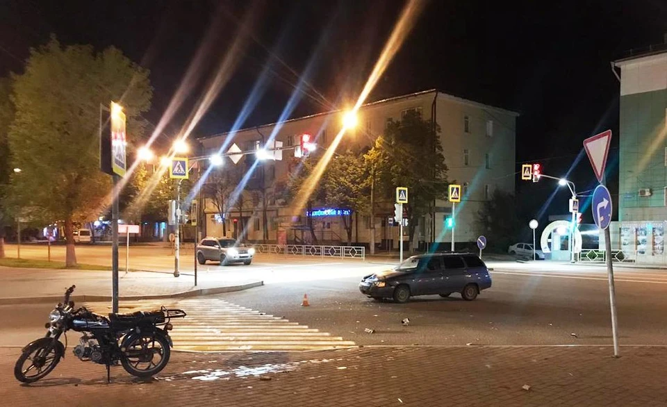 Подростки на скутере разбились в Липецке