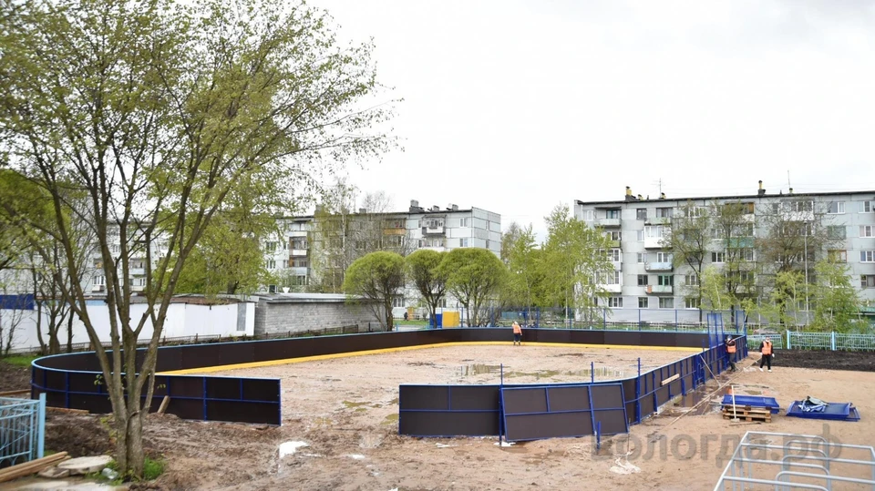 Строительство корта у школы №25 в Вологде в мкр Лукьяново