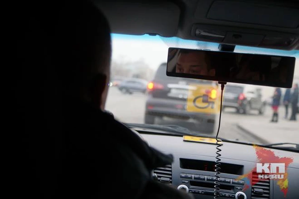 Молодой полицейский может остаться без работы.