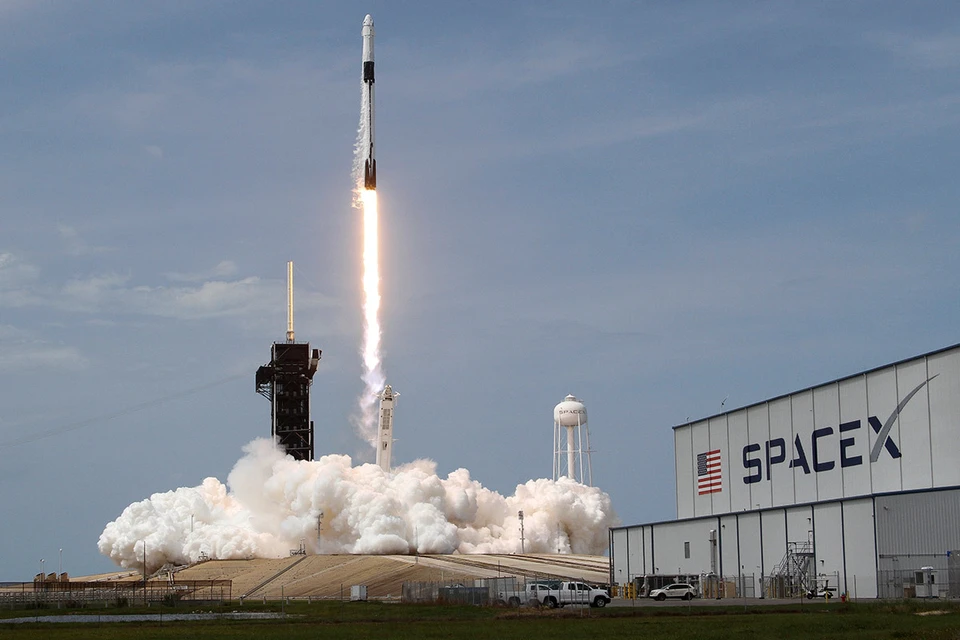 30 мая в США успешно запустили ракету Falcon 9 с космическим кораблем Crew Dragon к Международной космической станции.