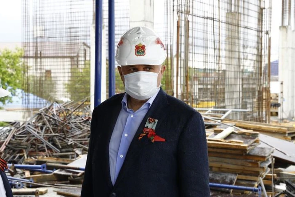 «Полнейший бардак!» Сергей Цивилев раскритиковал строительство школы в Тайге. Фото: Сергей Цивилев/ Instagram