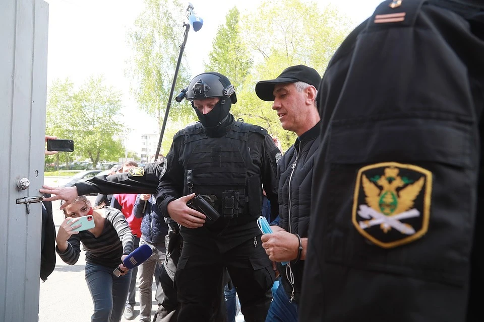 Суд продлил арест Анатолию Быкову до 3 октября.