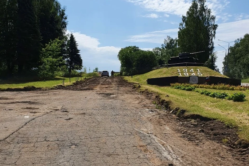 Сквер у Танка Т-34 начали благоустраивать в Смоленске. Фото: администрация г. Смоленска.