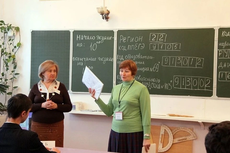 Первыми недовольство выразили рубцовские учителя.