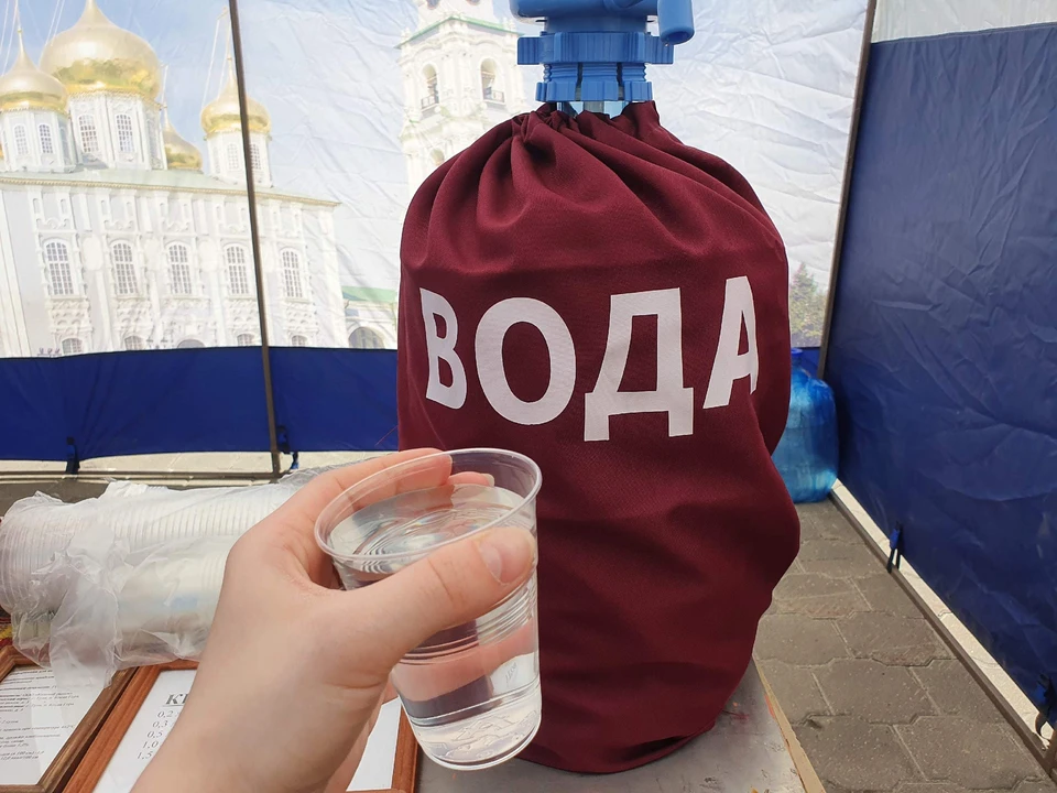 12 июля в Туле продолжают раздавать питьевую воду