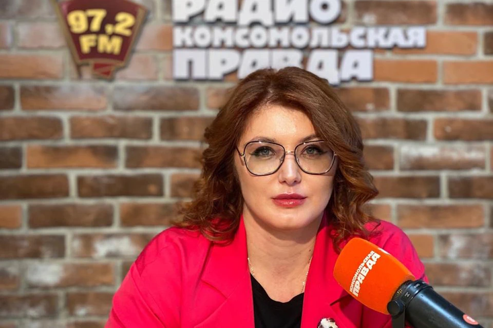 Адвокат, юрист Ирина Калинина в студии Радио «Комсомольская правда».