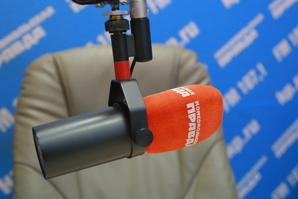 107,1 FM