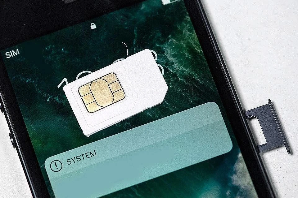 Что такое e-sim карты и когда они заработают в России, рассказал ученый