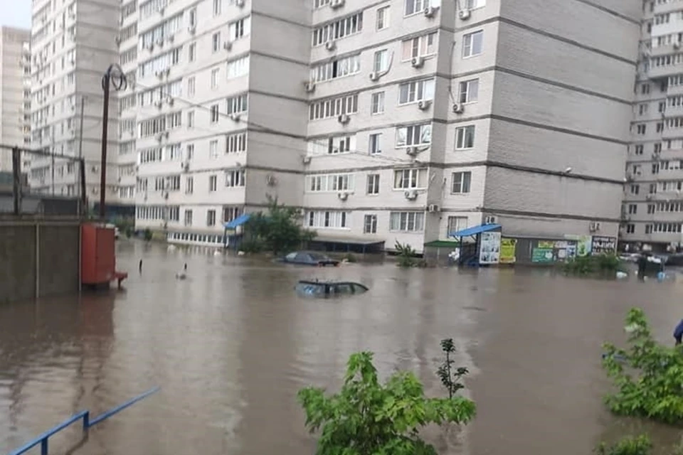 Во время ливня в Ростове затопило 36 школ и детских домов. Фото: соцсети.
