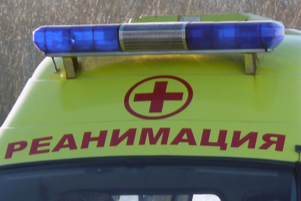 В Тюмени мужчина, которого спасли медики, выпрыгнул из окна больницы и разбился.