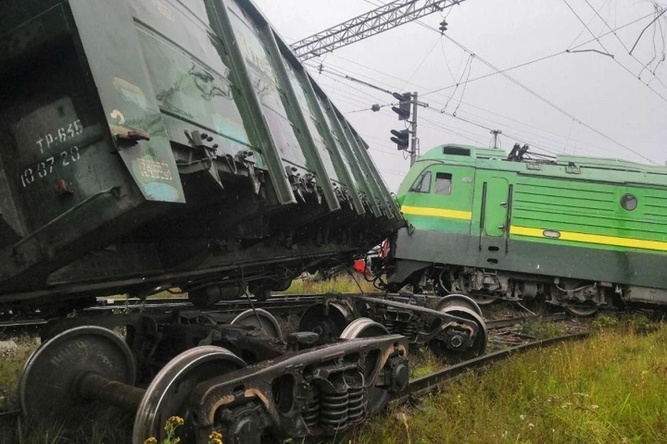 В ОЖД отреагировали на аварию с поездами. Фото: ГУ МЧС по СПб