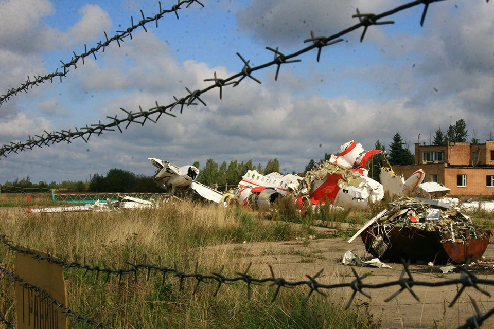 станки самолета польского президента Леха Качиньского, которые разбился под Смоленском 10 апреля 2010 года, находятся на аэродроме "Северный".