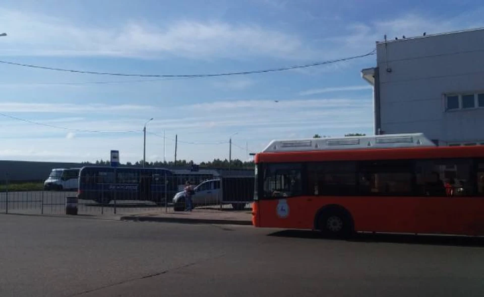 Пассажиры пригородных маршрутов не могут добраться на работу в Нижний из-за нехватки автобусов
