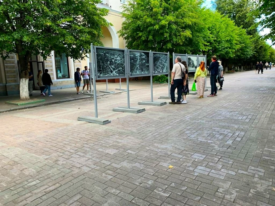 Выставка ретро-фотографий открылась в Смоленске. Фото: администрация г. Смоленска.
