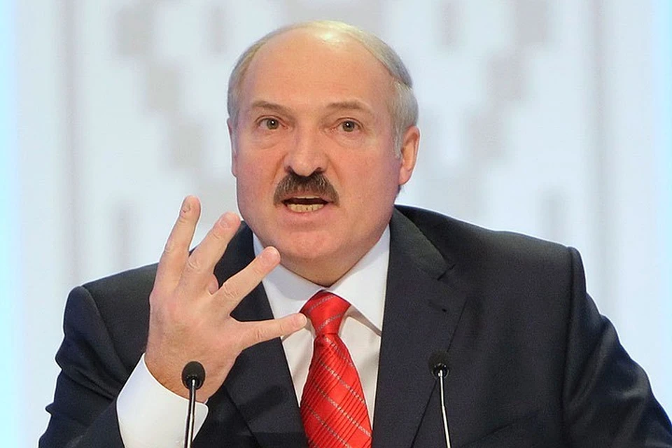 Лукашенко заявил, что забастовки - это нож в спину