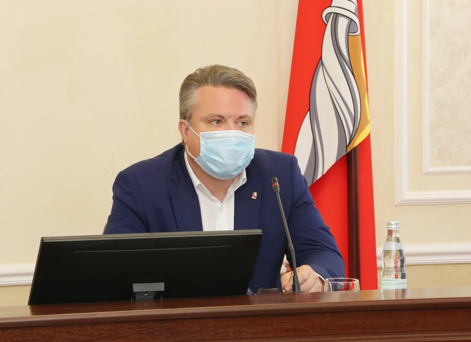 Мэр Воронежа Вадим Кстенин провел совещание по обеспечению школьников горячим питанием. Фото городской администрации.