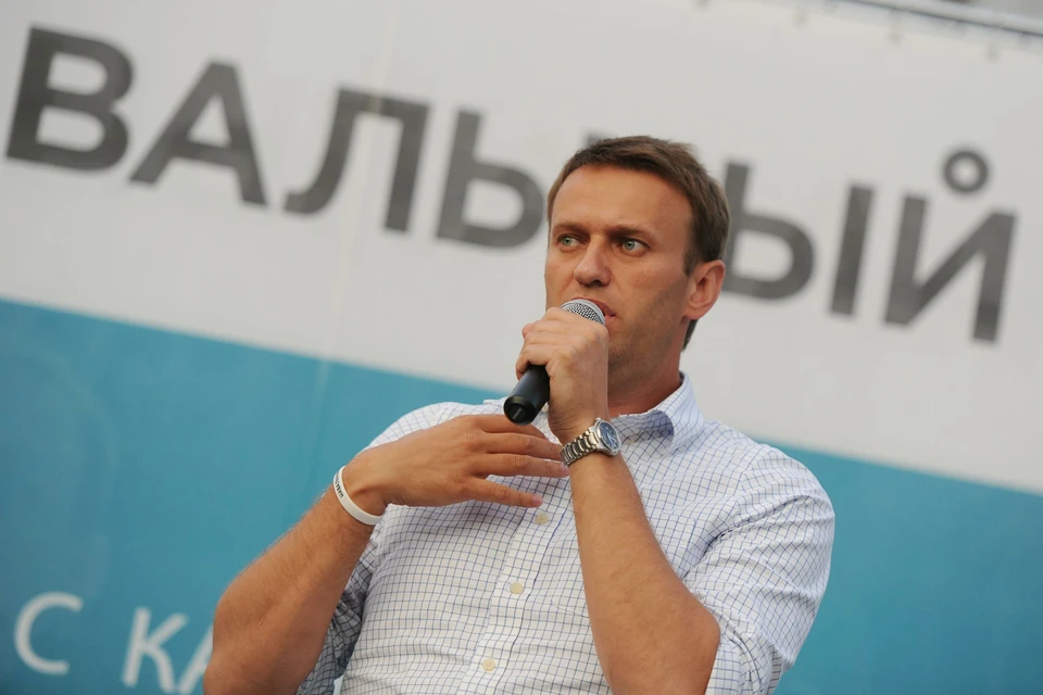 Изучение взятых у Навального проб выявило наличие промышленного вещества, которое могло передаться через контакт с пластиковым стаканчиком