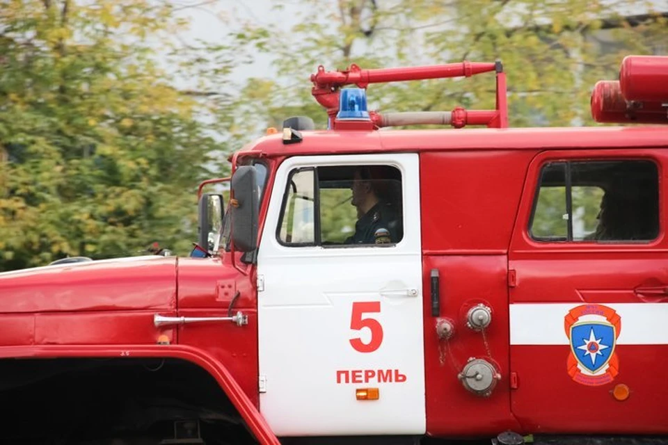 Пожар в ТЦ возник в результате короткого замыкания в подсобном помещении.