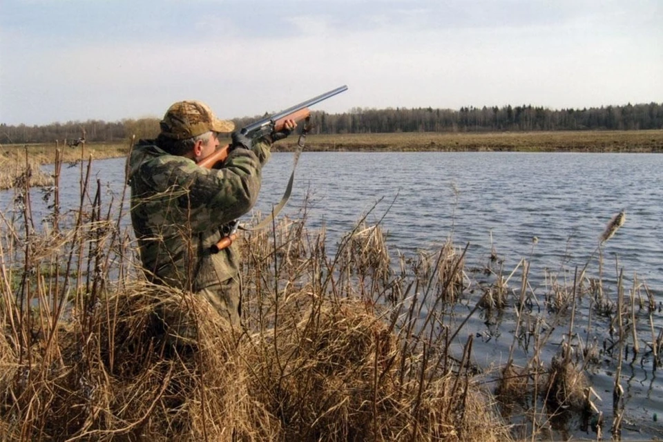 На воде нашли пустую лодку.