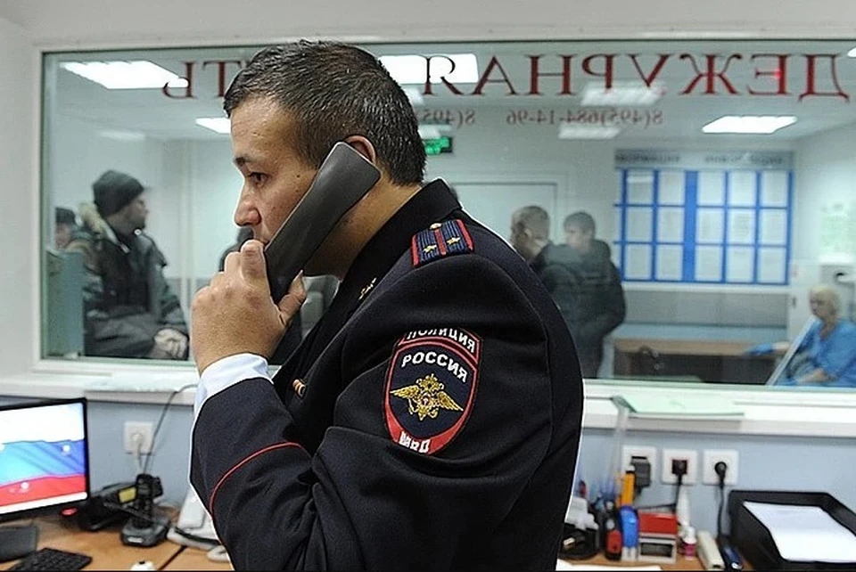 Полиция какое лицо. Лицо полицейского. Полицейский Комсомольская правда. Полиция правды. Фото полиция Комсомольская правда.