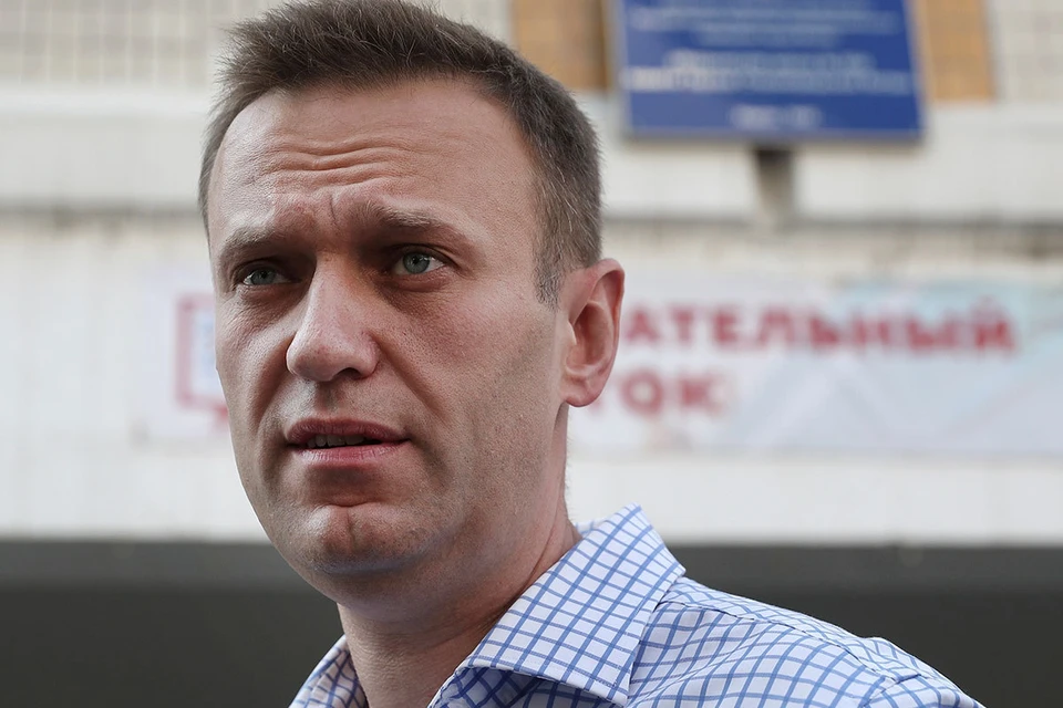 Немецкие медики поставили Алексею Навальному диагноз "отравление"