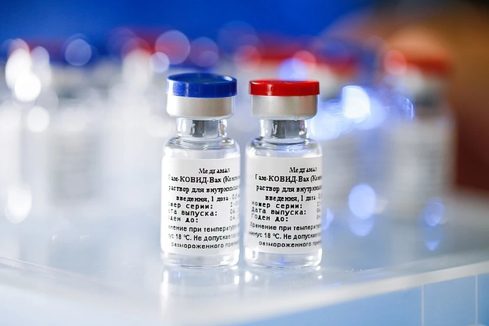 Российская вакцина от коронавируса «Спутник V» выпущена в гражданский оборот